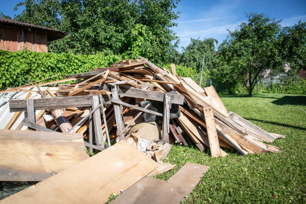 Best Property Management Cleanouts  in Three Oaks, FL